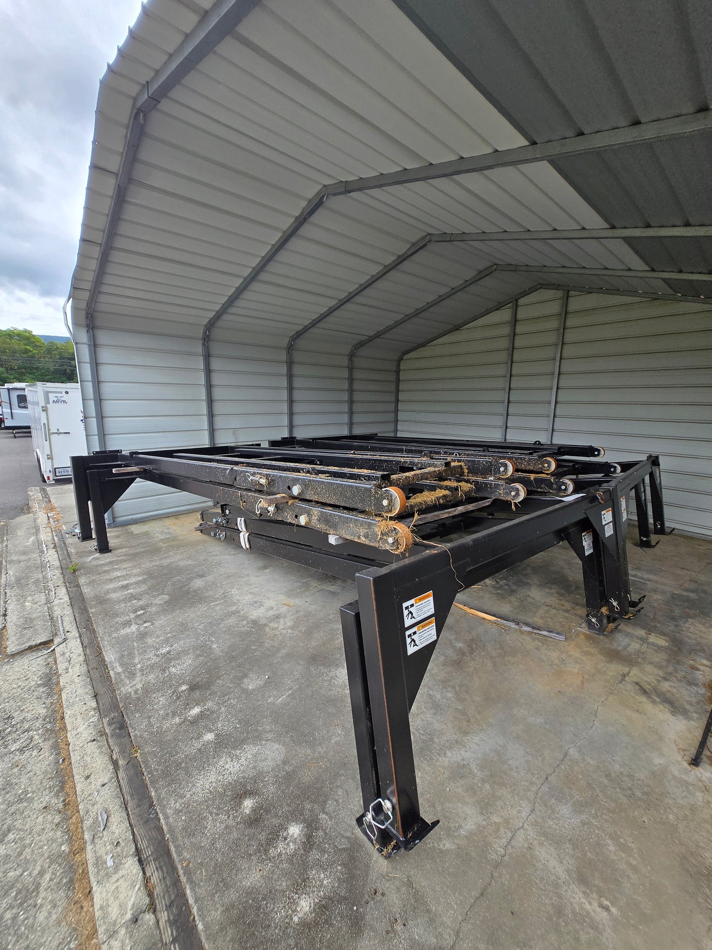 Henderson® 10' Universal Spreader Stand