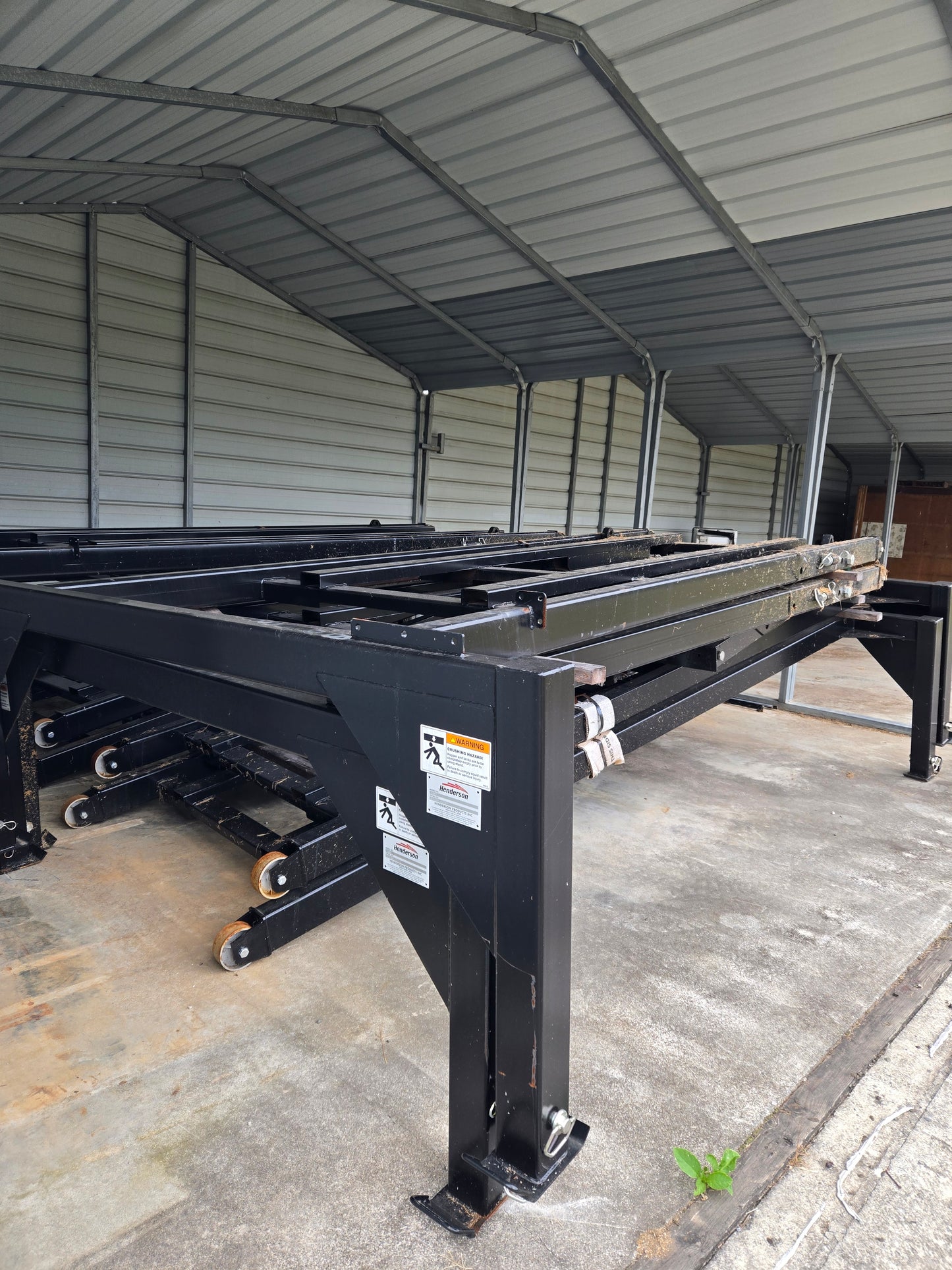 Henderson® 10' Universal Spreader Stand